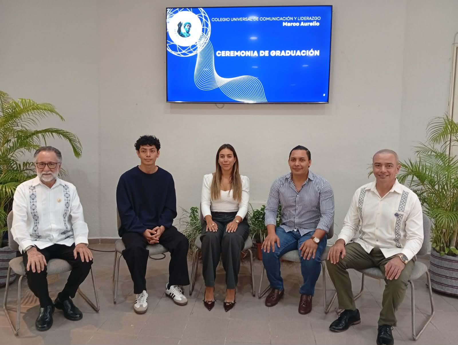 Panel de ceremonia de graduación Marco Aurelio